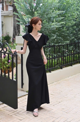 Vionyx Dress_ Đen